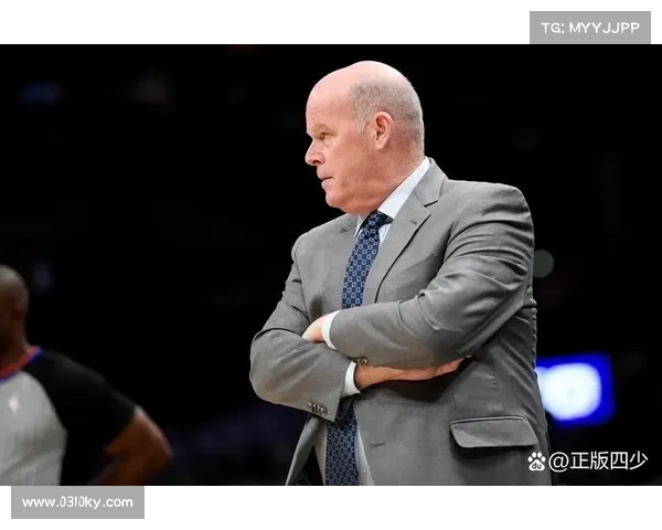 布克战术执行能力分析及其对球队攻防体系的深远影响