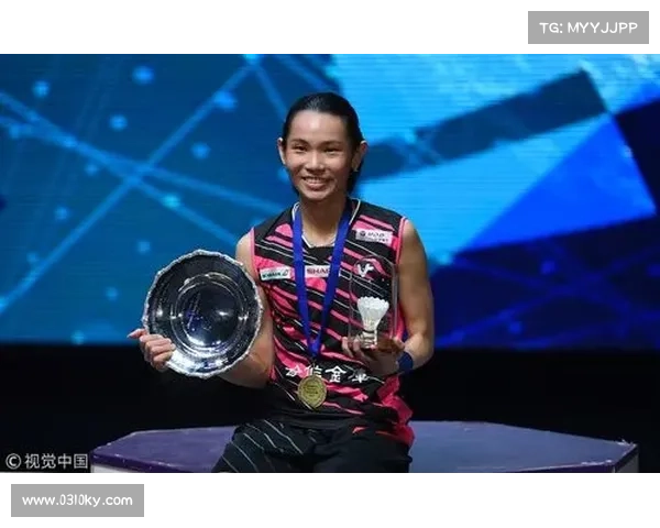 戴资颖萨尔瓦多公开赛精彩网前扑球得分展现高超技艺赢得掌声